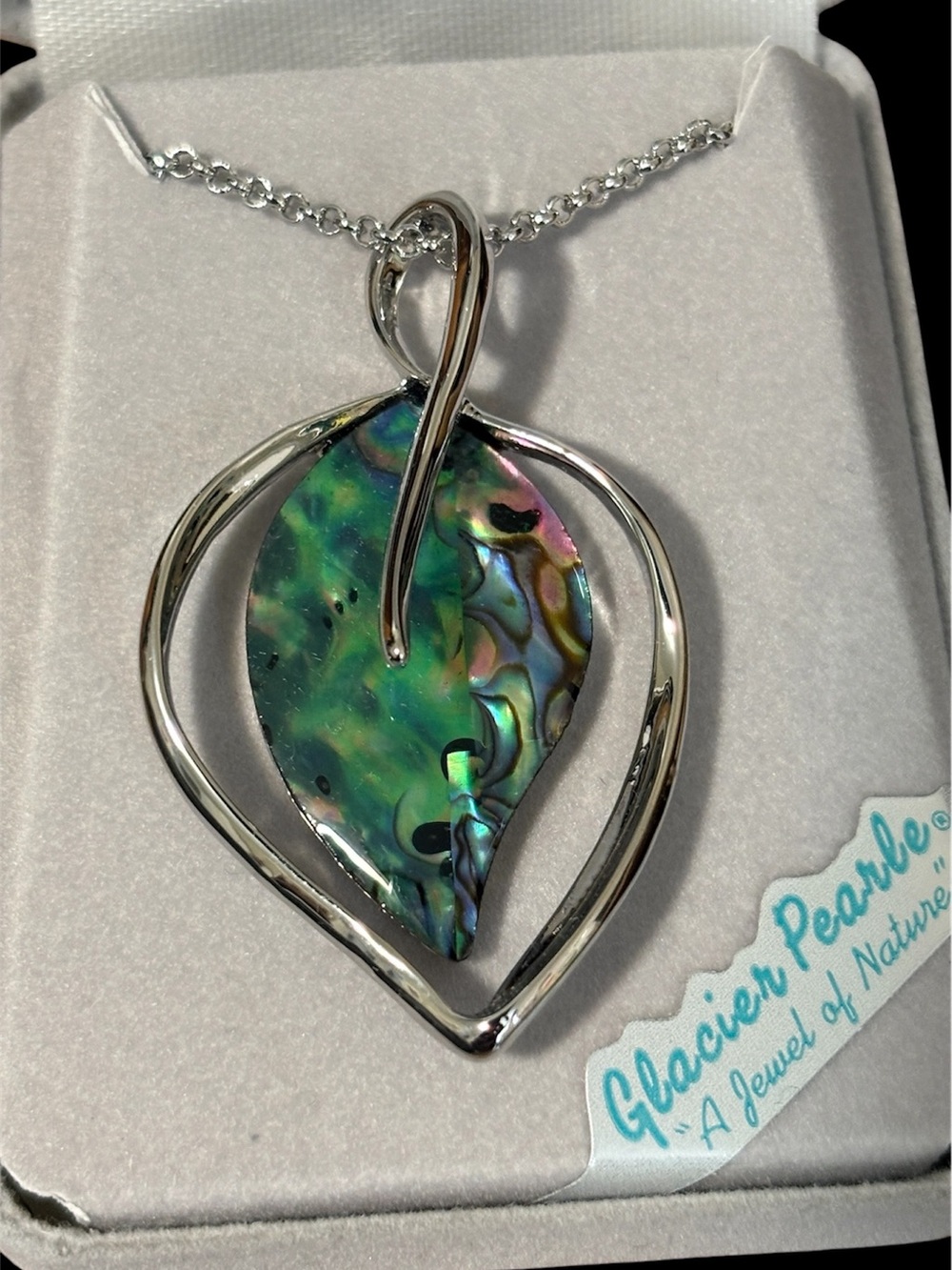 Abalone Leaf Pendant Necklace in Iridescent Green